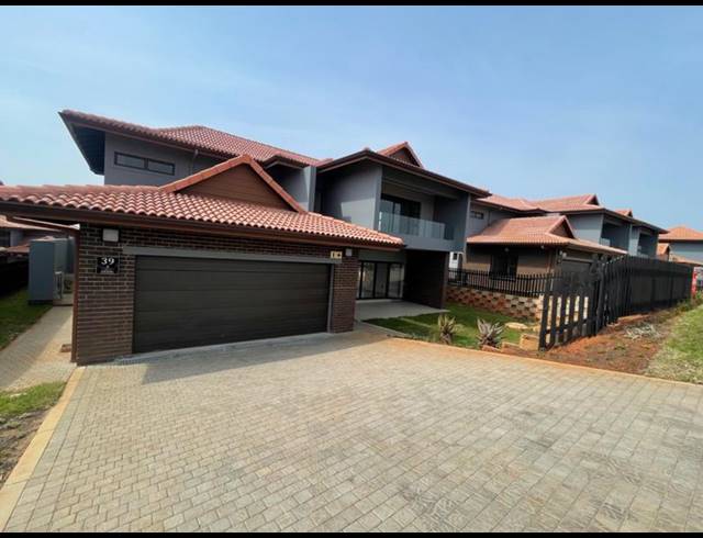 3 BEDROOM HOUSE FOR SALE IN UMHLANGA CENTRAL
